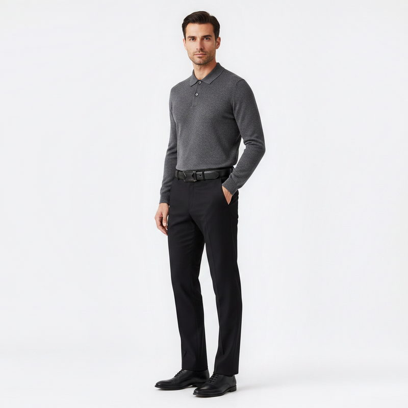 Mannequin homme portant la Ceinture Automatique Cuir Homme — look luxe — Le Monde de la Ceinture