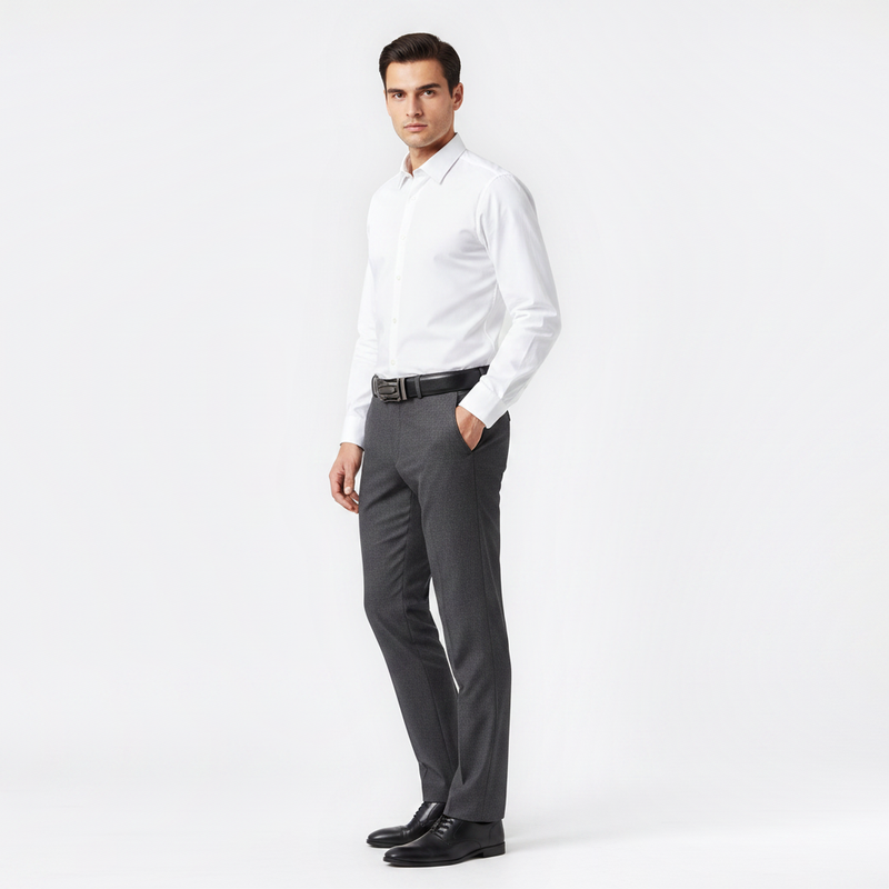 Mannequin homme portant la Ceinture Automatique Tactique — style business — Le Monde de la Ceinture
