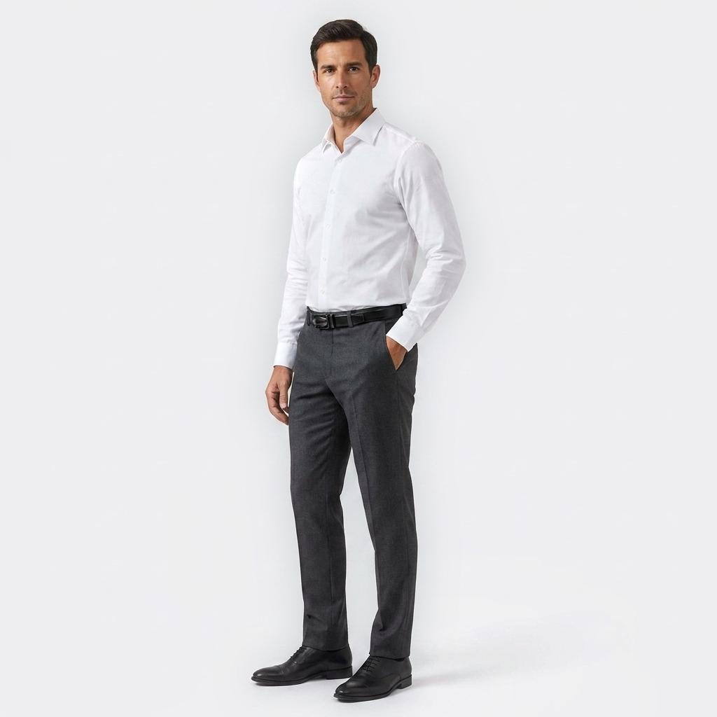 Mannequin homme portant la Ceinture Cuir Homme Automatique — style business — Le Monde de la Ceinture