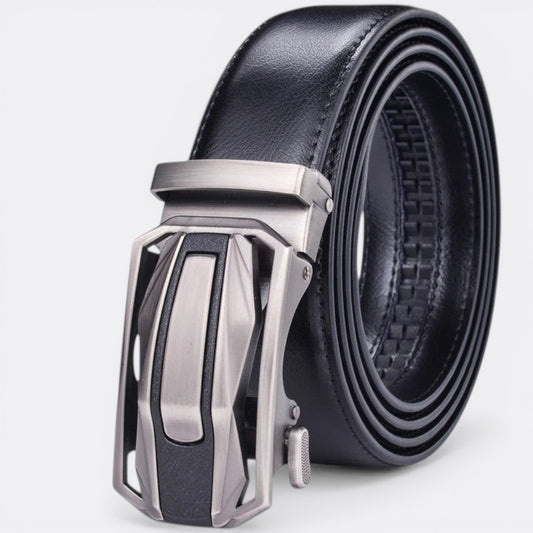 Le monde de la ceinture black leather tactical automatic belt with a gunmetal buckle.