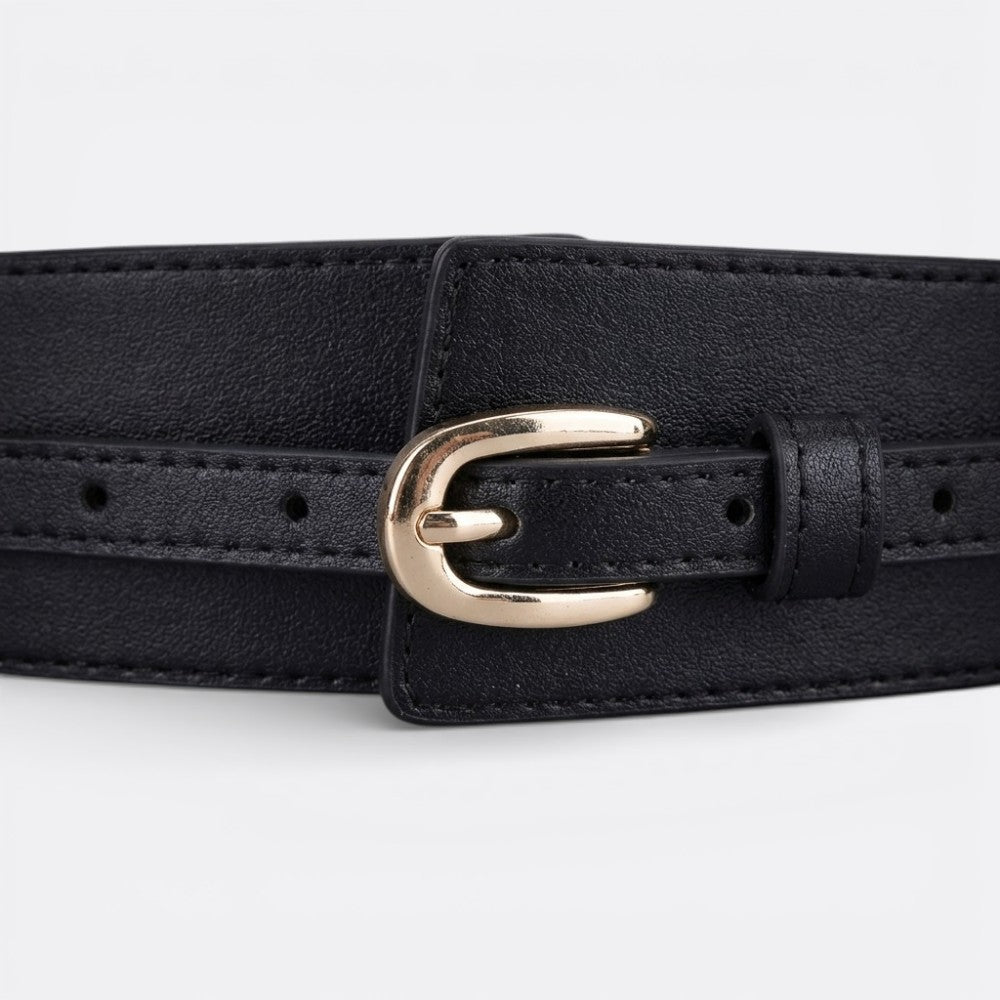 Le monde de la ceinture black leather high-waisted belt with gold buckle, accentuating the waist.