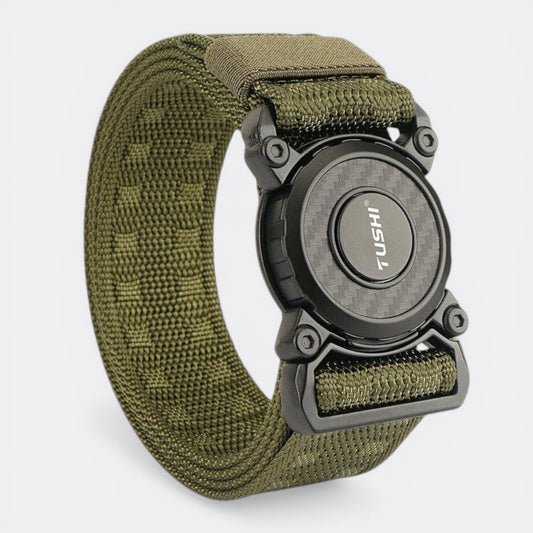 Le monde de la ceinture tactical military belt in olive green nylon with a black quick-release buckle.