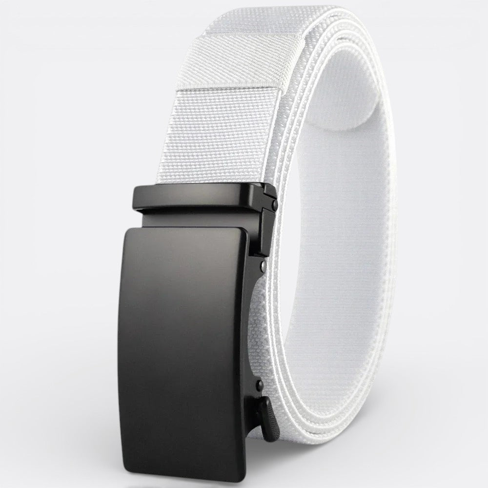 Le monde de la ceinture white adjustable fabric belt with black buckle for everyday wear and travel.